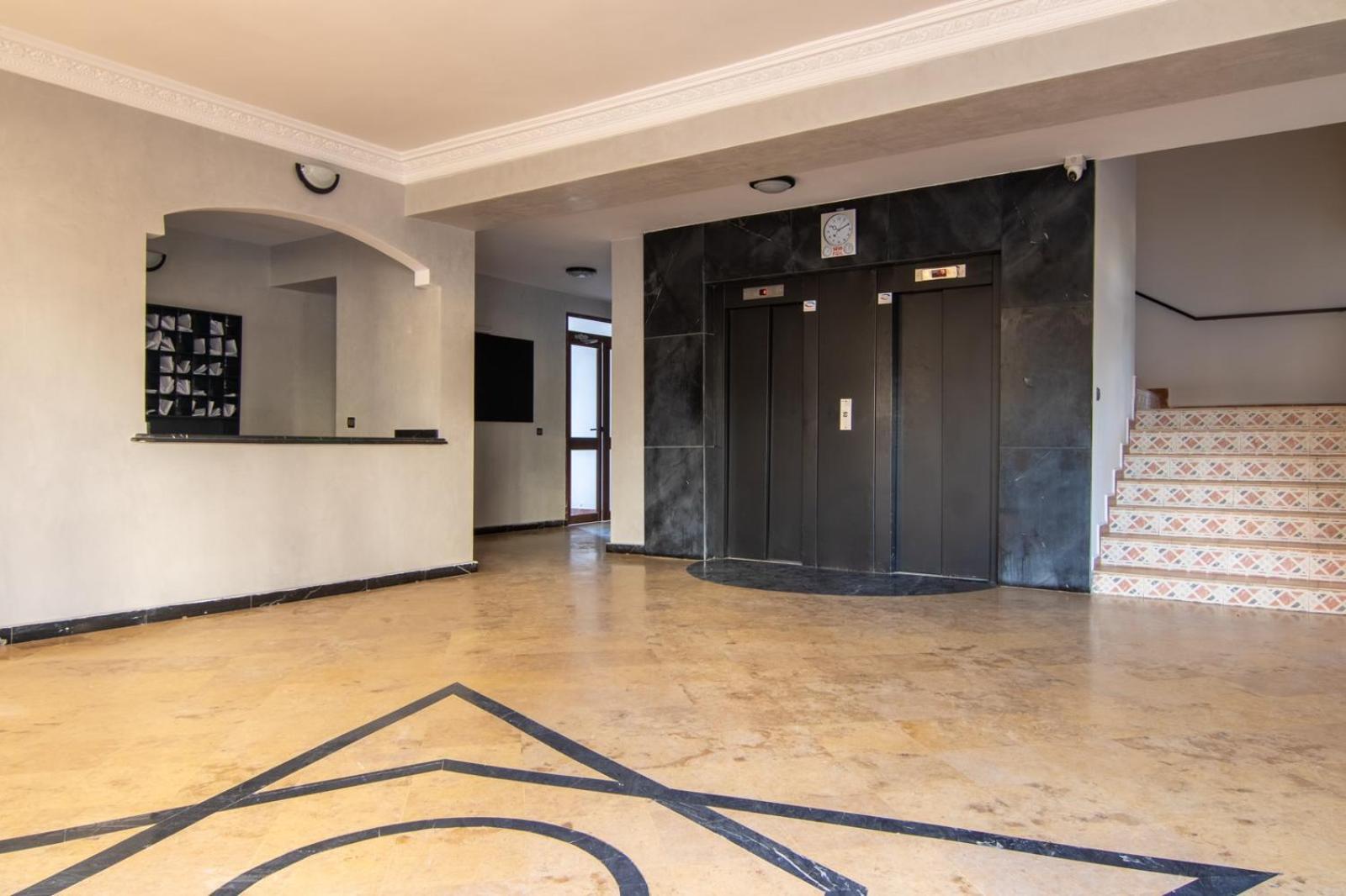 Prime Apt Near Beach With Pool, Amenities, Activities Deals Agadir Bagian luar foto
